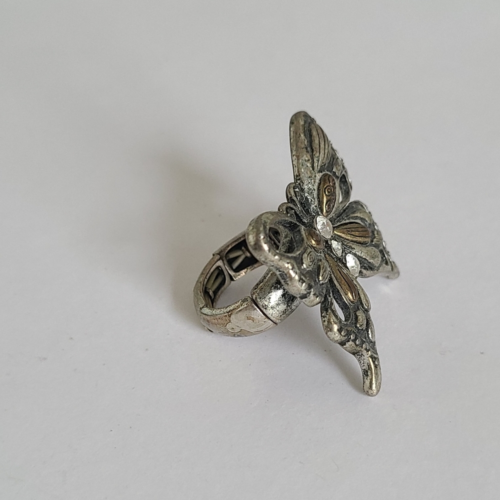 Vintage Dark Silver Tone Pewter Boho Chunky Openwork Rhinestone Butterfly Ring - Picture 3 of 15